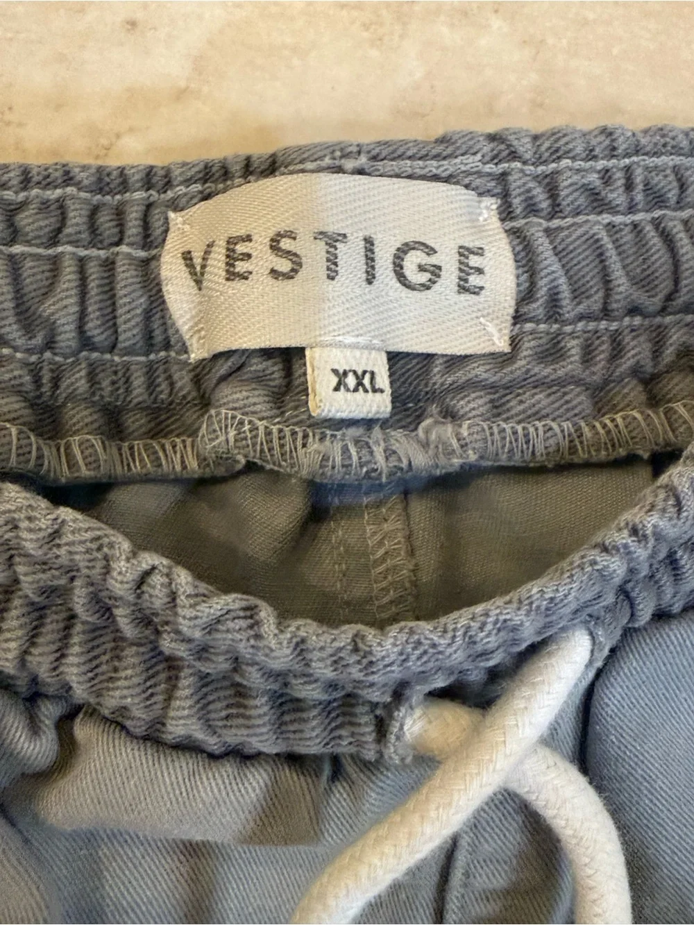 Vestige men's shorts, muted grey, elastic waistband, white drawstring Sz XXL
